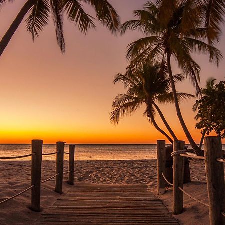 Sunrise Suites Tahiti Suite #104 基韋斯特 外观 照片